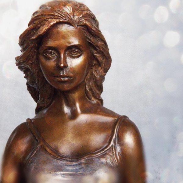 CECILIA-VELEZ-PORTADAS-el-paseo